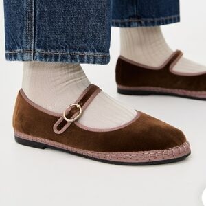 Flabelus Velvet Mary Jane's In Brown 36/6 NWT